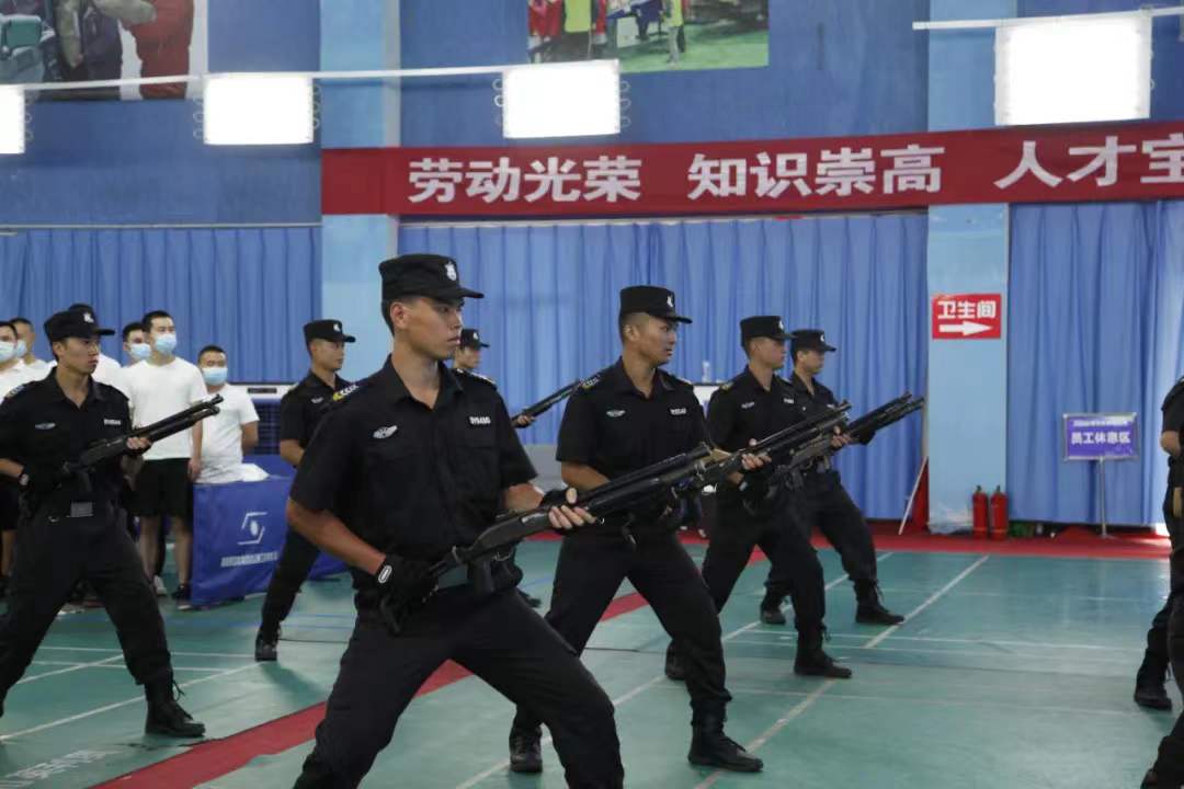 這個盛夏，他們?nèi)计鸨０仓盎稹保? /></div>

						
						<div   id=